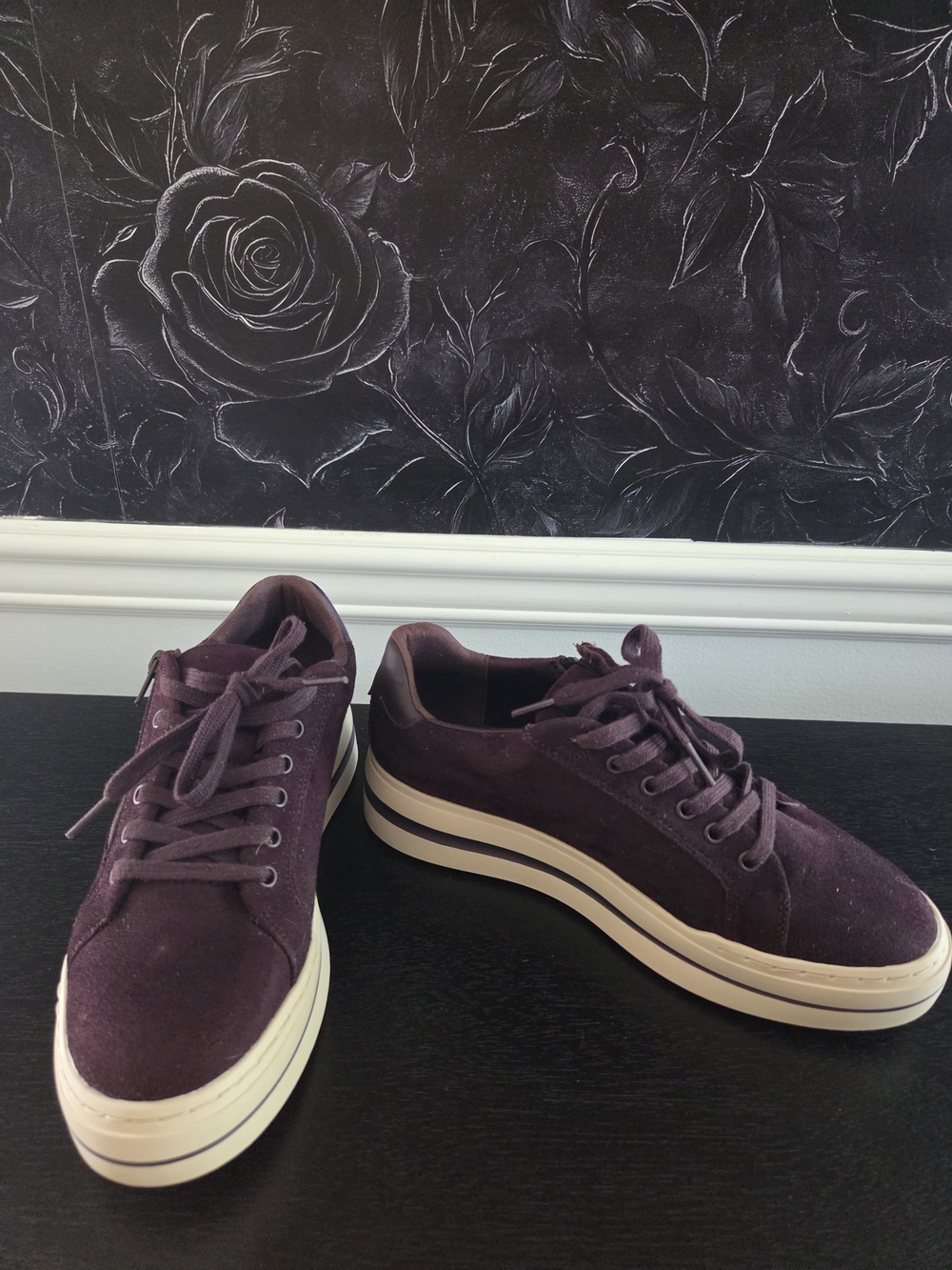 Clarks Audreigh Sky Plum Suede Sneakers 9.5W NWOB Never Worn Cloudsteppers